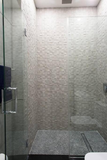 78-1d New Junior 1 Bedroom Prime Ues- Wd In Unit Apartment New York