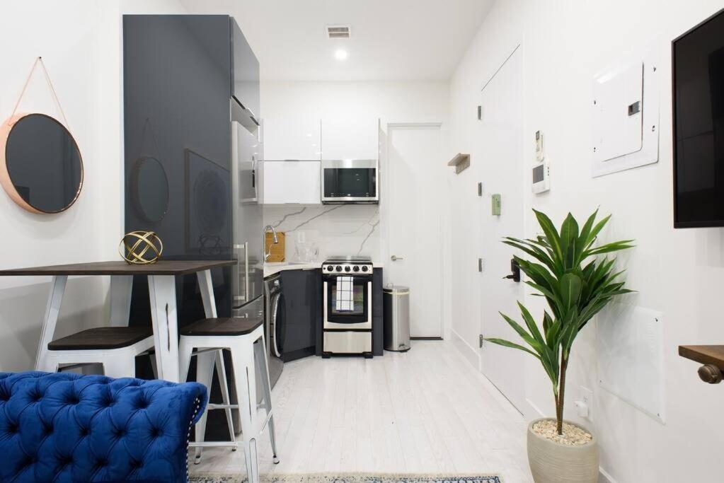 78-1d New Junior 1 Bedroom Prime Ues- Wd In Unit Apartment *